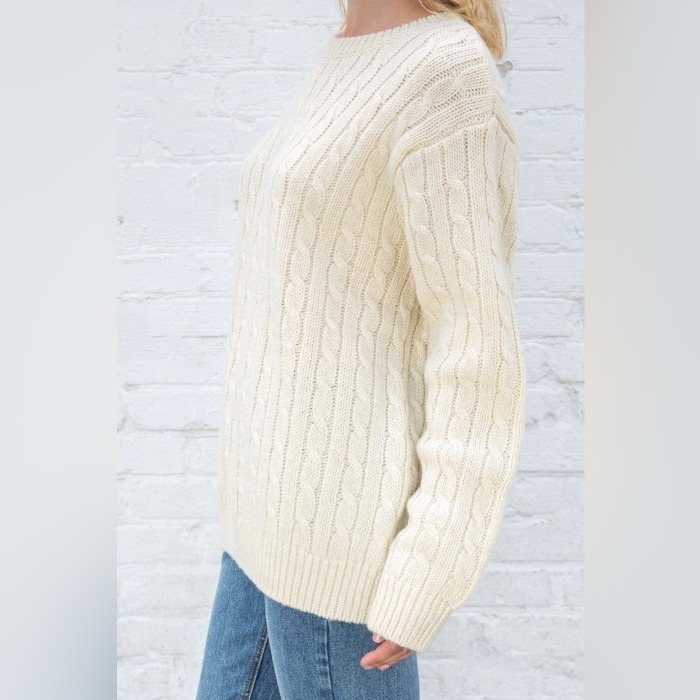 Brandy Melville Knit Wool sweater